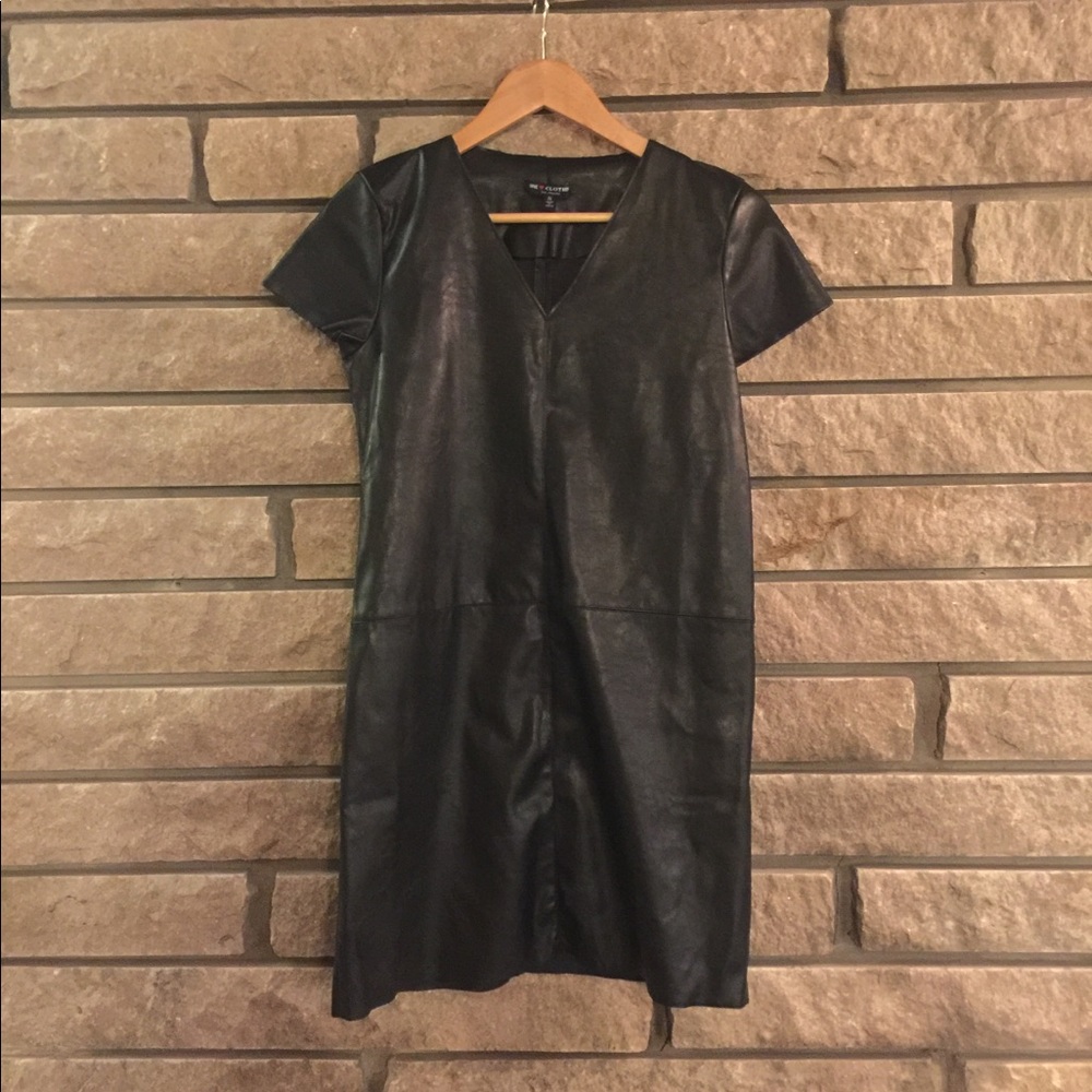 Faux Leather Mini 👗